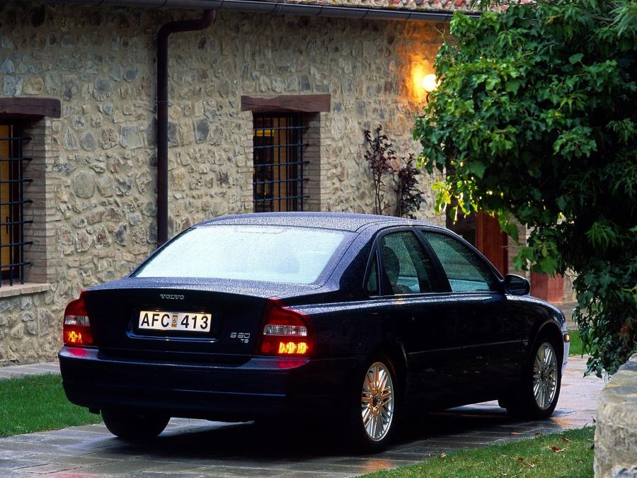  Volvo S80 T6 1998 года  (фото 5 из 10)